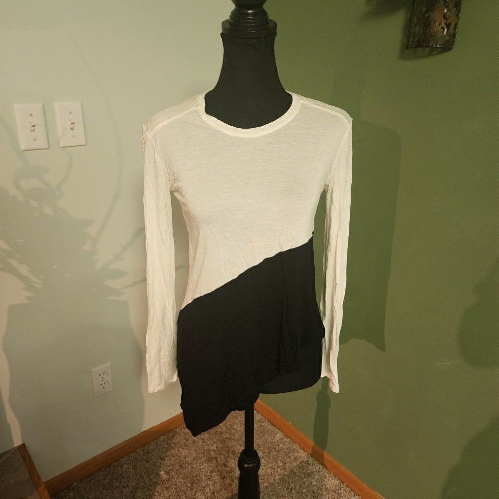 BCBGMAXAZRIA Long Sleeve Top Size XXS